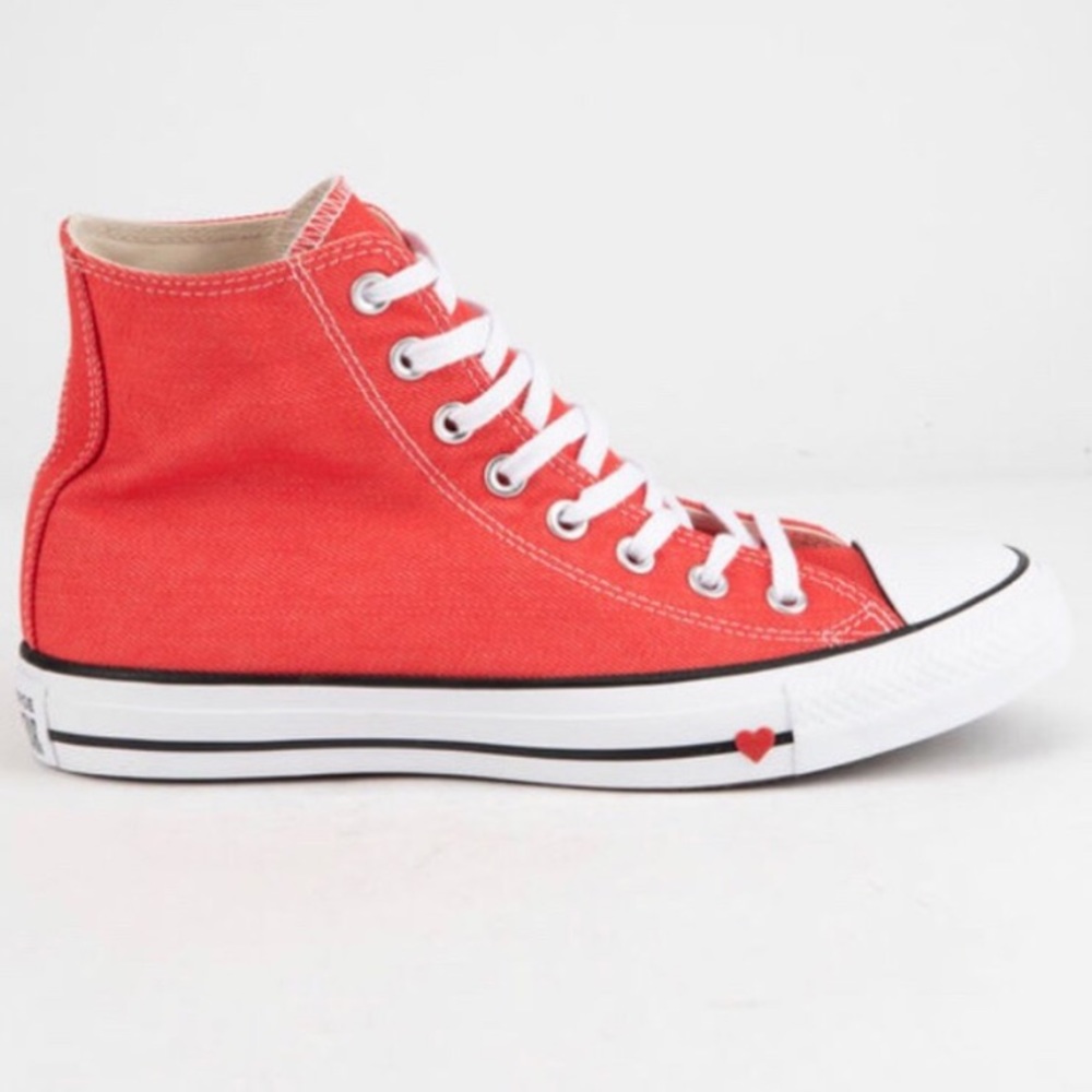 Red denim hi top converse.